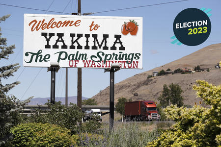 a sign for Yakima, Washington